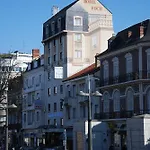 Foch Отель Тарб