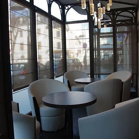 Foch Hotel 3*