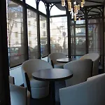 Foch Hotel 3*