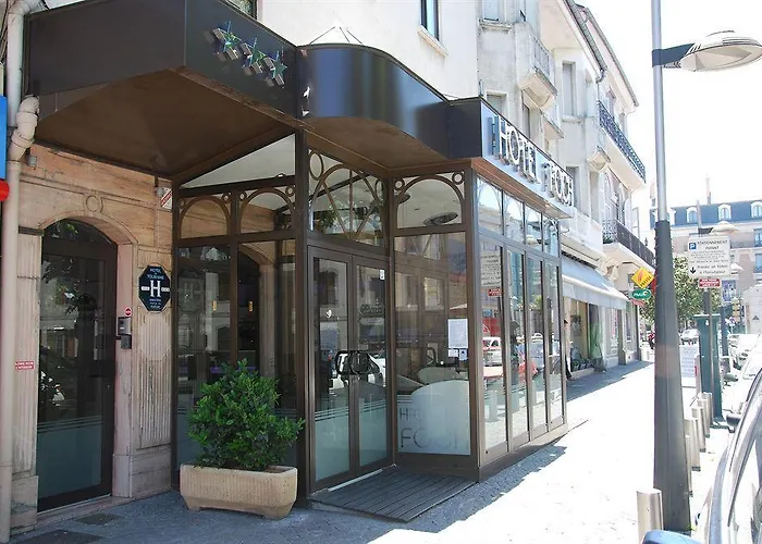 Foch Hotel Tarbes